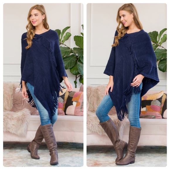 ❤️2 for $40❤️navy soft fringe poncho - Picture 8 of 8
